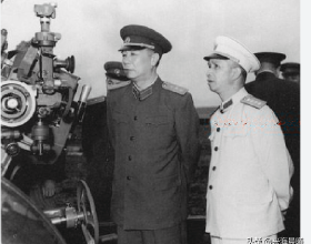 崖柏扁根骨料人物作品