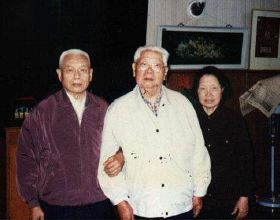 日常生活中選擇吸塵器還是掃地機器人？