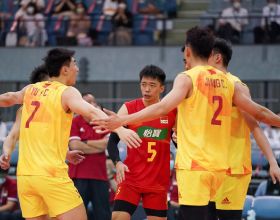 排球——亞洲男排錦標賽：中國隊不敵伊朗隊 無緣決賽