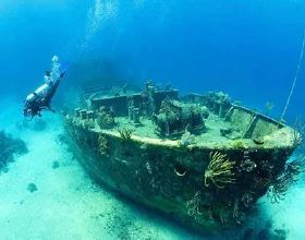 1998年，印尼海底發現神秘沉船，船上裝滿中國珍寶，1200年不腐