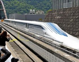 中國磁懸浮列車來了！時速620公里，輕鬆秒殺日本子彈列車