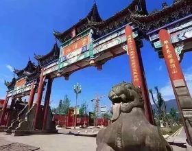 1990年，外蒙古牧民意外發現一塊石刻，專家解讀後感嘆：漢軍威武