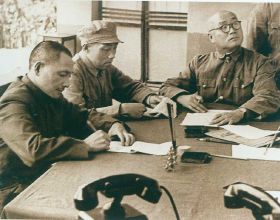 鄧小平一封急電，毛主席看後大為震怒，調集150萬解放軍全國剿匪
