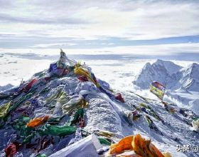 英國科學家：珠穆朗瑪峰上出現大量塑膠垃圾，潘多拉魔盒將被開啟