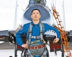 空軍航空兵某旅“杜鳳瑞大隊”大隊長邱麟輝——礪劍藍天，為戰旗爭光
