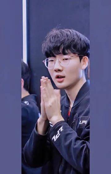 英雄聯盟現役五個位置世界第一，有你喜歡的嗎