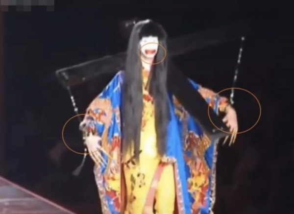 一邊賺中國人的錢,一邊想方設法羞辱中國人?迪奧你想幹嘛 一邊賺中國人的錢,一邊想方設法羞辱中國人?迪奧你想幹嘛