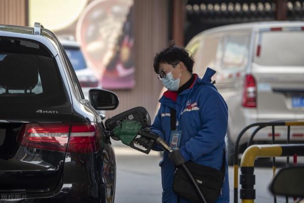 油價調整訊息：今天1月7日，最新調整後全國92、95號汽油售價