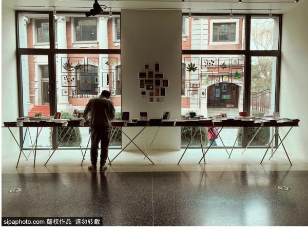 京城簡約風書店，乾淨明亮簡簡單單的閱讀之所