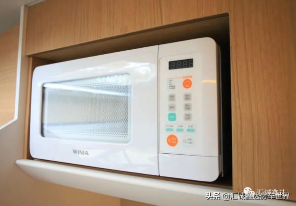 價效比高還環保的探境房車，3.0T動力強，軟裝隔音設計，帶子母床