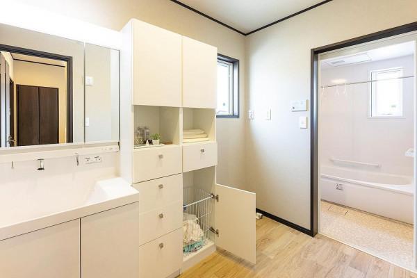 廣州發現一戶人家，衛生間那叫一個高階！拍照給大家瞧瞧，太舒適