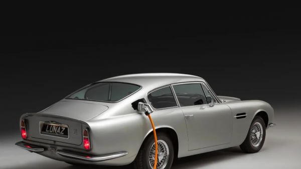 無暇赴死,007的這輛阿斯頓·馬丁要靠電永生 無暇赴死,007的這輛阿斯頓·馬丁要靠電永生