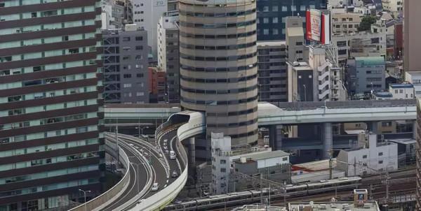 日本頂級釘子戶,拒絕10億搬遷款,只想住在機場裡 日本頂級釘子戶,拒絕10億搬遷款,只想住在機場裡