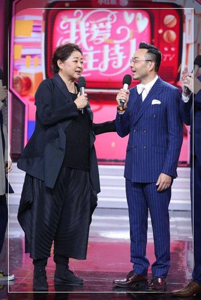 倪萍才叫真正的逆生長！不打針不扮嫩，狂瘦30斤美回顏值巔峰