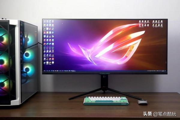 雙顯示器，還是帶魚屏？怒上40英寸4K屏，泰坦軍團P40UG體驗記