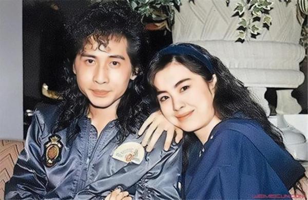 “四川女婿”齊秦：50歲娶小妻子，因為一個人愛上一個省