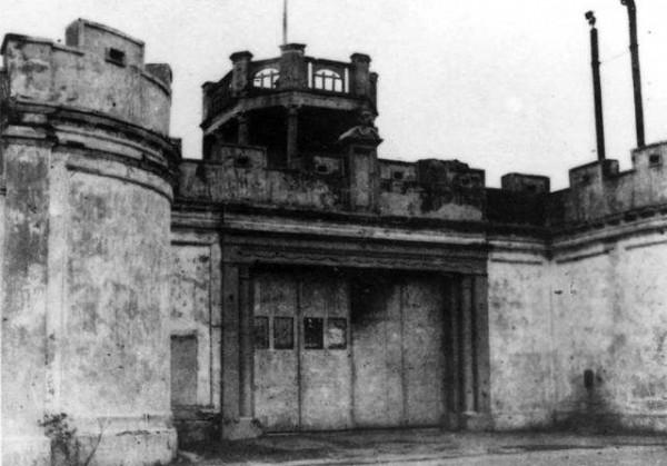 解放前，一地下黨被捕後，獄中將計就計，成功策反出賣自己的叛徒