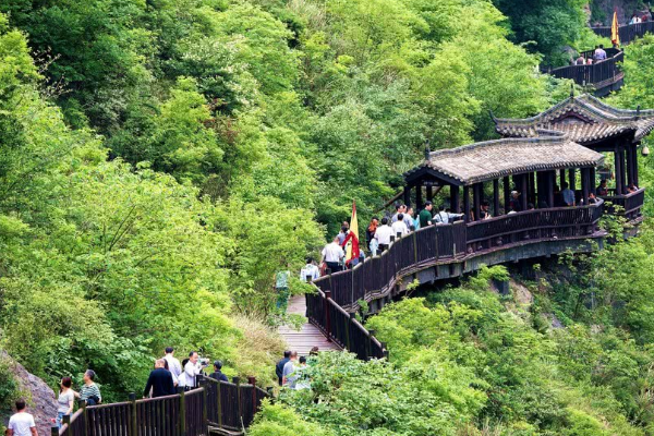 四川藏了個人間秘境，被贊“溶洞王國”，遊客們都“慕名而來”