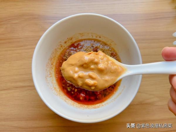 孩子最近迷上這道早餐,酸辣開胃,每一口都裹滿醬汁,香到舔碗底 孩子最近迷上這道早餐,酸辣開胃,每一口都裹滿醬汁,香到舔碗底