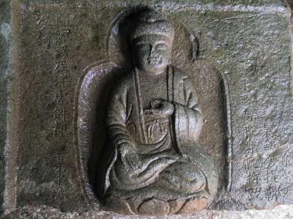 王建華:守護古石雕藝術,欲建私人博物館 王建華:守護古石雕藝術,欲建私人博物館