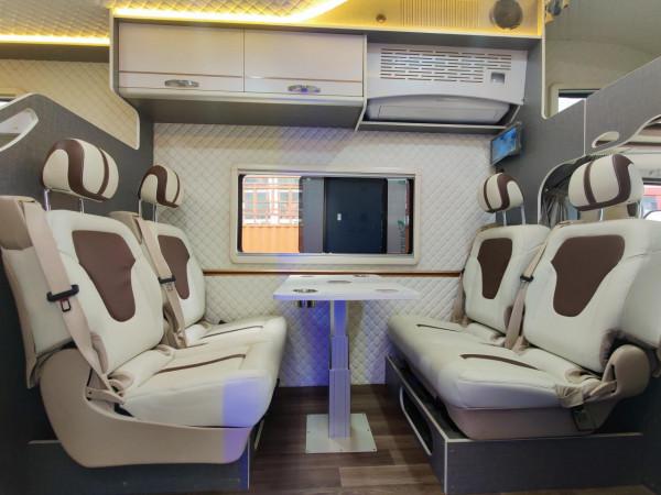 輕卡房車,上汽躍進H500底盤打造,給你一個移動的家 輕卡房車,上汽躍進H500底盤打造,給你一個移動的家