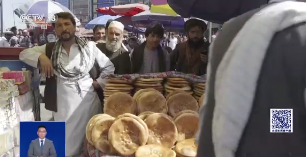 缺水、缺糧.……阿富汗民眾在美國留下的爛攤子中掙扎 缺水、缺糧.……阿富汗民眾在美國留下的爛攤子中掙扎