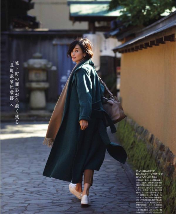 40歲+的女人要避免“大媽感”，按照這三個思路搭配，時髦又減齡