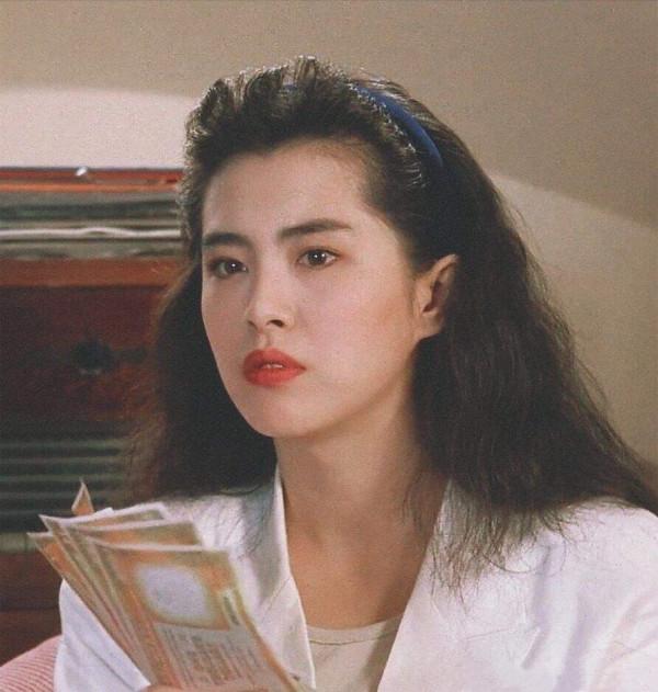 阿嬌的腿，楊冪的鼻子，劉亦菲的肩膀，說說女星的長相短板