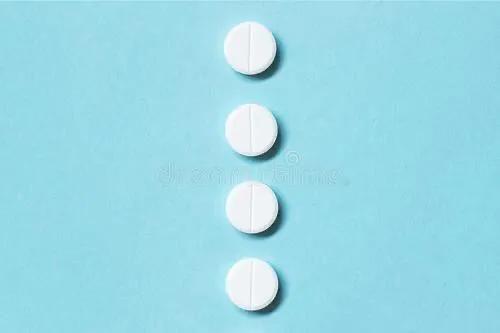 慢阻肺,常用氨溴索、氨茶鹼、噻託溴銨粉吸入劑,需要注意什麼? 慢阻肺,常用氨溴索、氨茶鹼、噻託溴銨粉吸入劑,需要注意什麼?