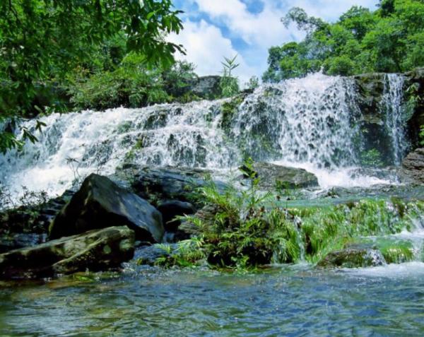 廣西斥巨資開發的景區，美景不輸九寨門票僅50，距南寧2小時車程