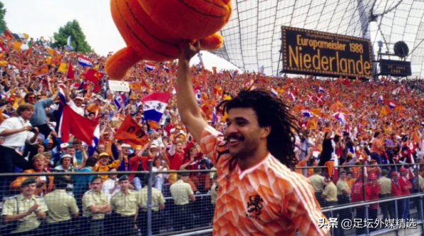 足壇史上爭議最大的十名金球獎得主 足壇史上爭議最大的十名金球獎得主