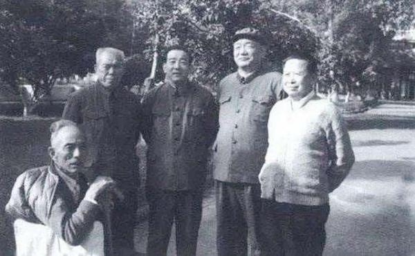 88年我軍重啟軍銜制，首批授予17位上將，1955年各是什麼軍銜？