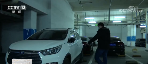 央視曝光新能源汽車困境，早上4點排隊充電，去晚一點就搶不上