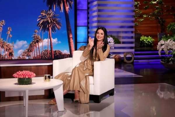 水果姐成為《艾倫秀》最新主持人 水果姐成為《艾倫秀》最新主持人