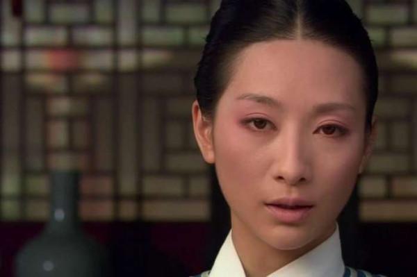 甄嬛傳播出前無人看好，孫儷被質疑扮嫩，網友希望佟麗婭演甄嬛