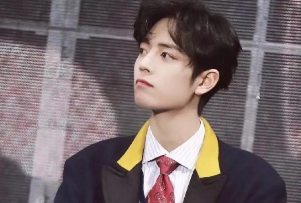 肖戰新年解鎖新代言，浴火重生後，他的事業再次到達了新高峰