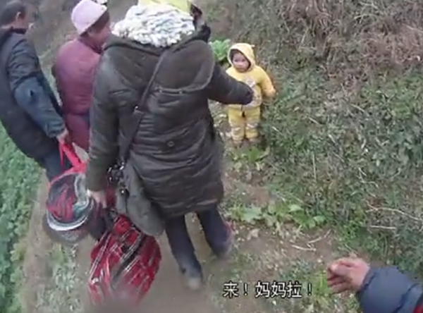 騎摩托橫跨4省全程1350公里回家過年是什麼感覺，這紀錄片告訴你