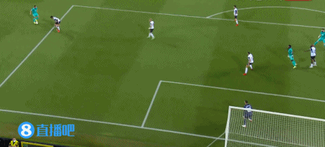 西甲-本澤馬絕殺維尼修斯傳射 皇馬3分鐘2球2-1逆轉瓦倫