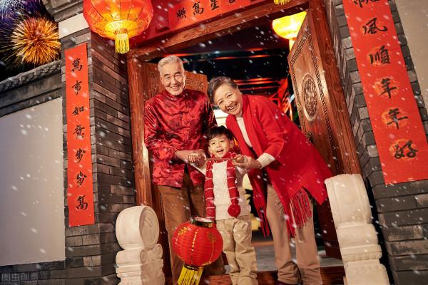 68歲老人哭訴：孩子回來過年，我卻苦不堪言，他們不會回來就好了