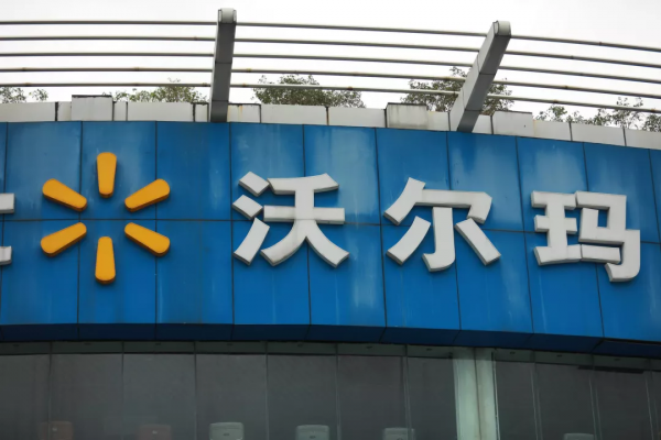 港口堵成一鍋粥！巨頭紛紛包船，小賣家慘了