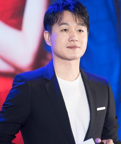 “長春女婿”佟大為:愛妻子愛子女,照顧植物人父親,20年後甦醒 “長春女婿”佟大為:愛妻子愛子女,照顧植物人父親,20年後甦醒