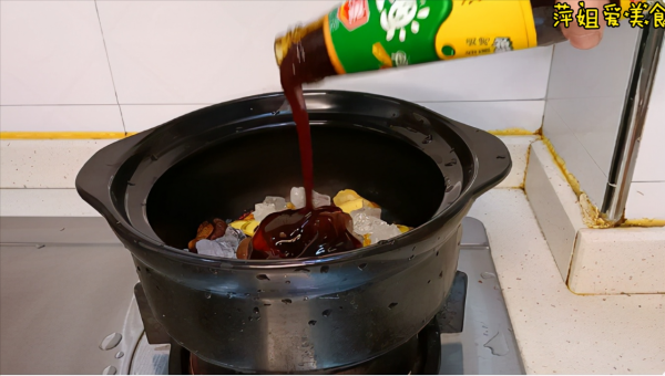 私房菜會所一百多一隻的花雕雞,在家也能做出一樣的味道 私房菜會所一百多一隻的花雕雞,在家也能做出一樣的味道