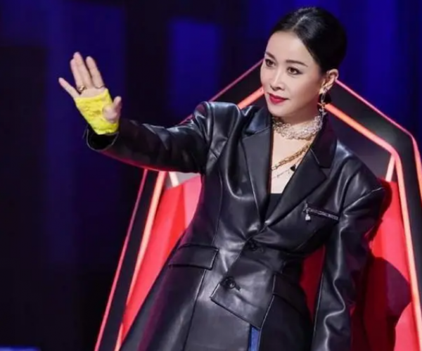 田震:我一生正直,摔話筒揭“潛規則”,和那英鬧掰,但我不後悔 田震:我一生正直,摔話筒揭“潛規則”,和那英鬧掰,但我不後悔