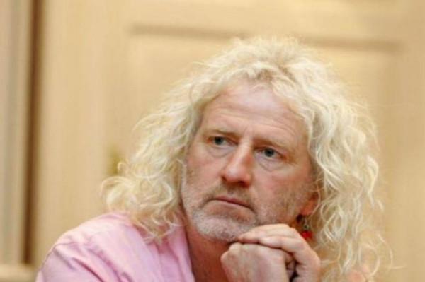 西方政客公開力挺中方！美國每天都在轟炸他國，中國從沒炸過別人