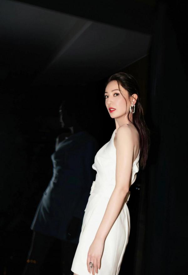 鄭希怡 ​​​美圖寫真集