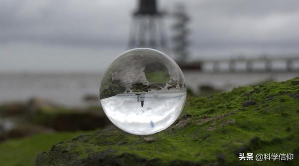 將一個絕對圓球放在一個絕對平面上,接觸點有多小?無限小? 將一個絕對圓球放在一個絕對平面上,接觸點有多小?無限小?