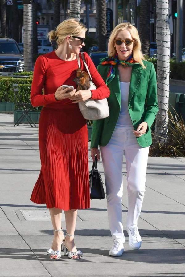 這些衣服真的可以從20歲穿到50歲，不信看看她們