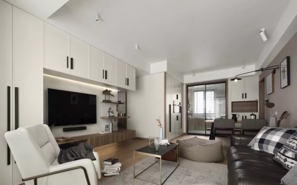 110㎡簡約風新房，榻榻米、大浴缸、強收納…電視牆還能這樣設計