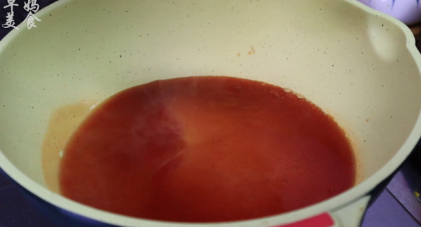 網上很火的“櫻桃肉”，原來做法這麼簡單，逢年過節待客很受歡迎