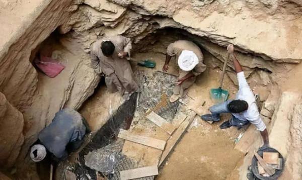 伊拉克挖出幾個破陶罐,專家稱:此事確認,世界歷史可能將改寫 伊拉克挖出幾個破陶罐,專家稱:此事確認,世界歷史可能將改寫